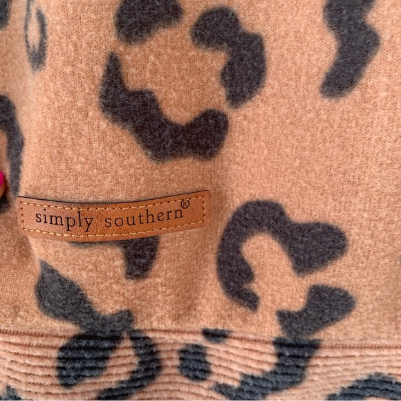 Simply Southern (OS Fits Most)Warm Tan and Black Patterned poncho Pullover - Picture 7 of 11